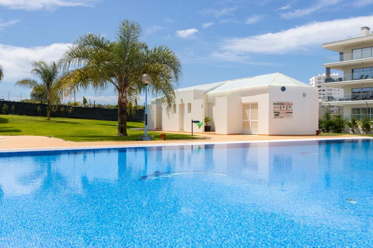 Spaceful Apartment In Albufeira Exterior foto