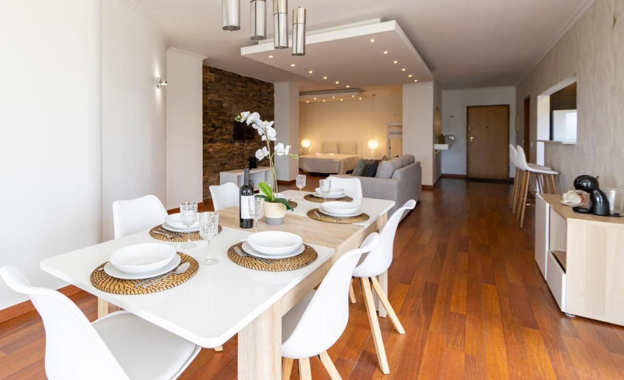 Spaceful Apartment In Albufeira Exterior foto
