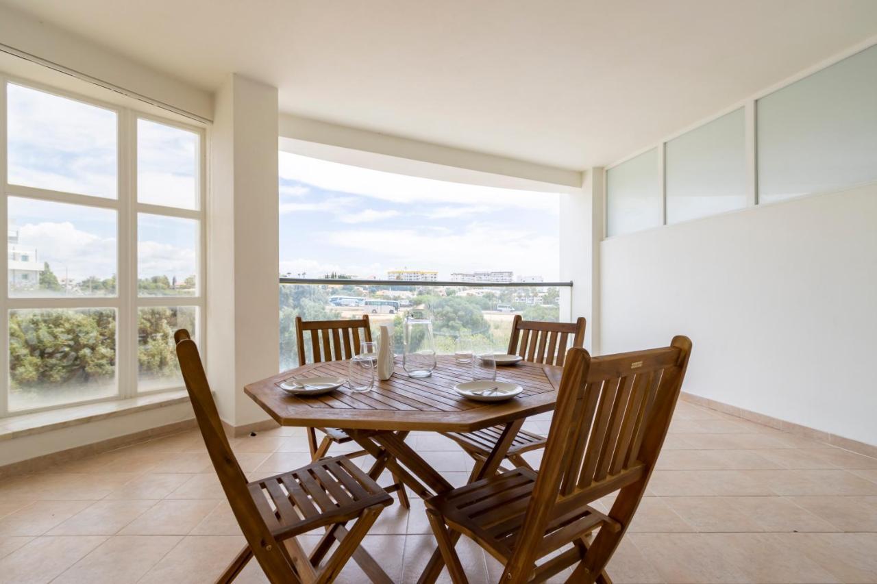 Spaceful Apartment In Albufeira Exterior foto